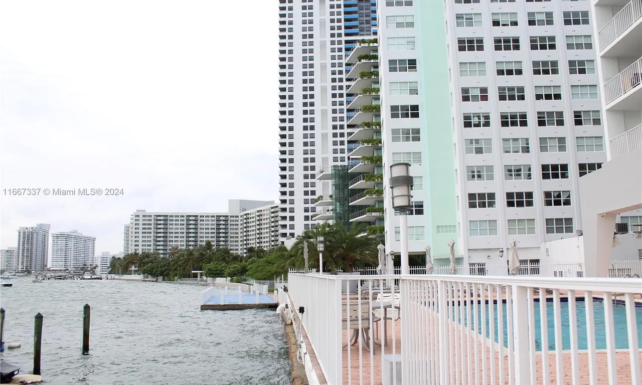 1228 West Ave # 910, Miami Beach FL 33139
