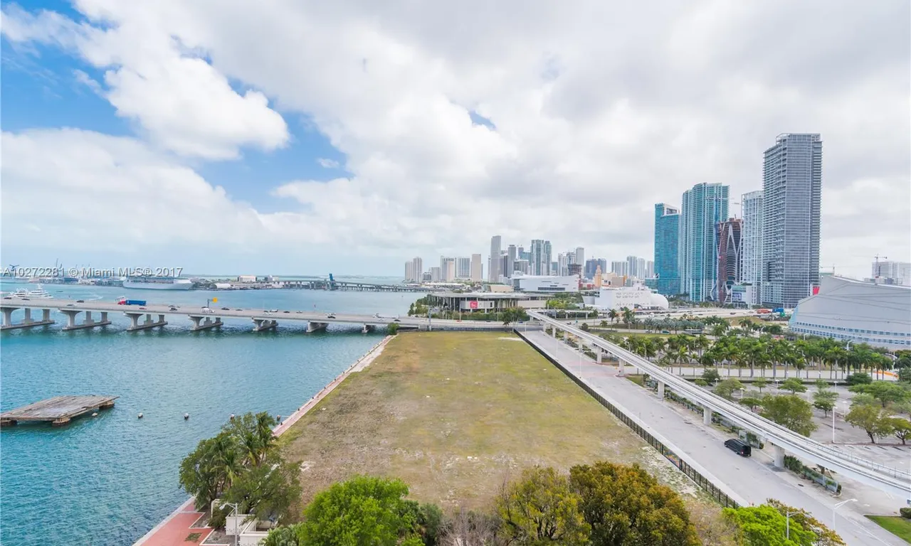 555 NE 15th St # 16H, Miami FL 33132