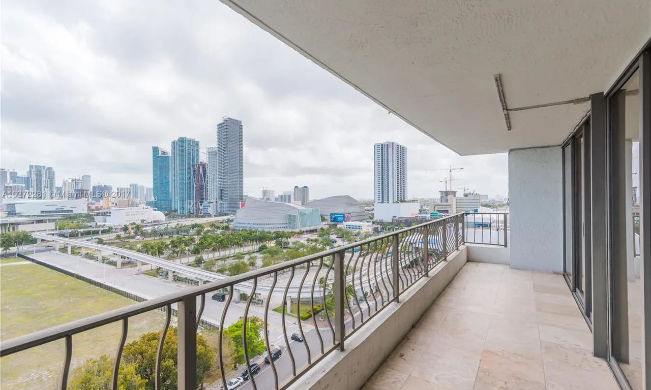 555 NE 15th St # 16H, Miami FL 33132
