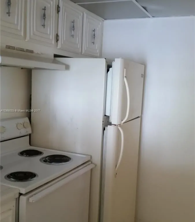 488 NW 165th St Rd # 414, Miami FL 33169