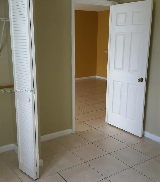 488 NW 165th St Rd # 414, Miami FL 33169