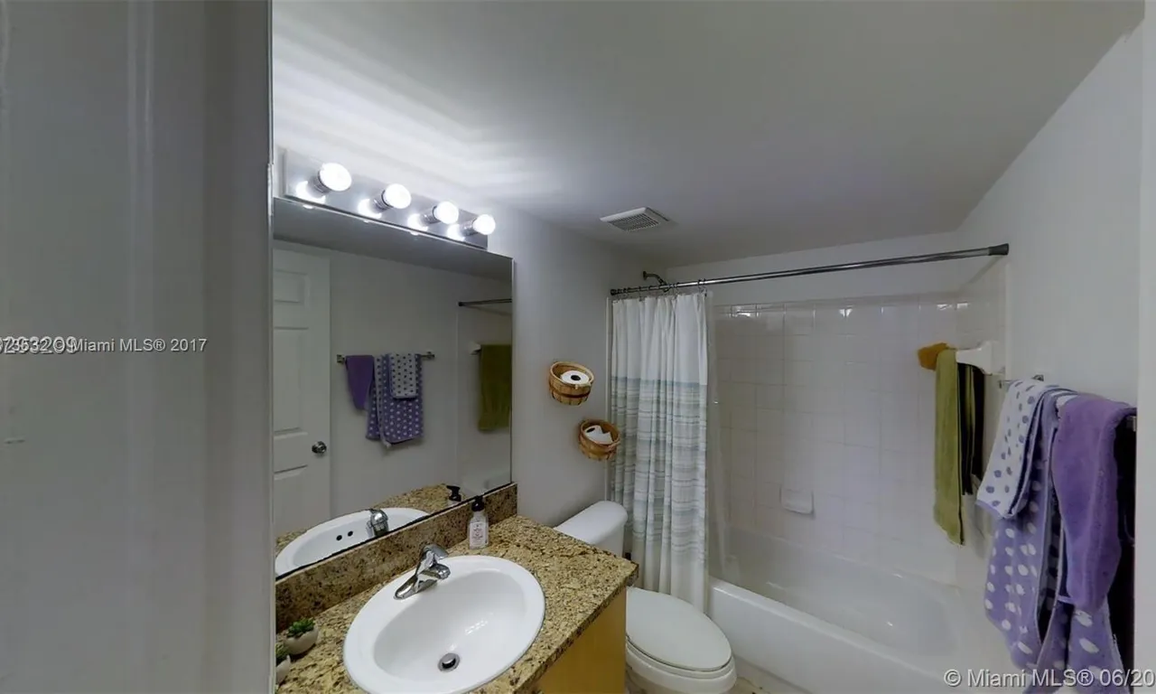 2965 NE 185th St # 1505, Aventura FL 33180