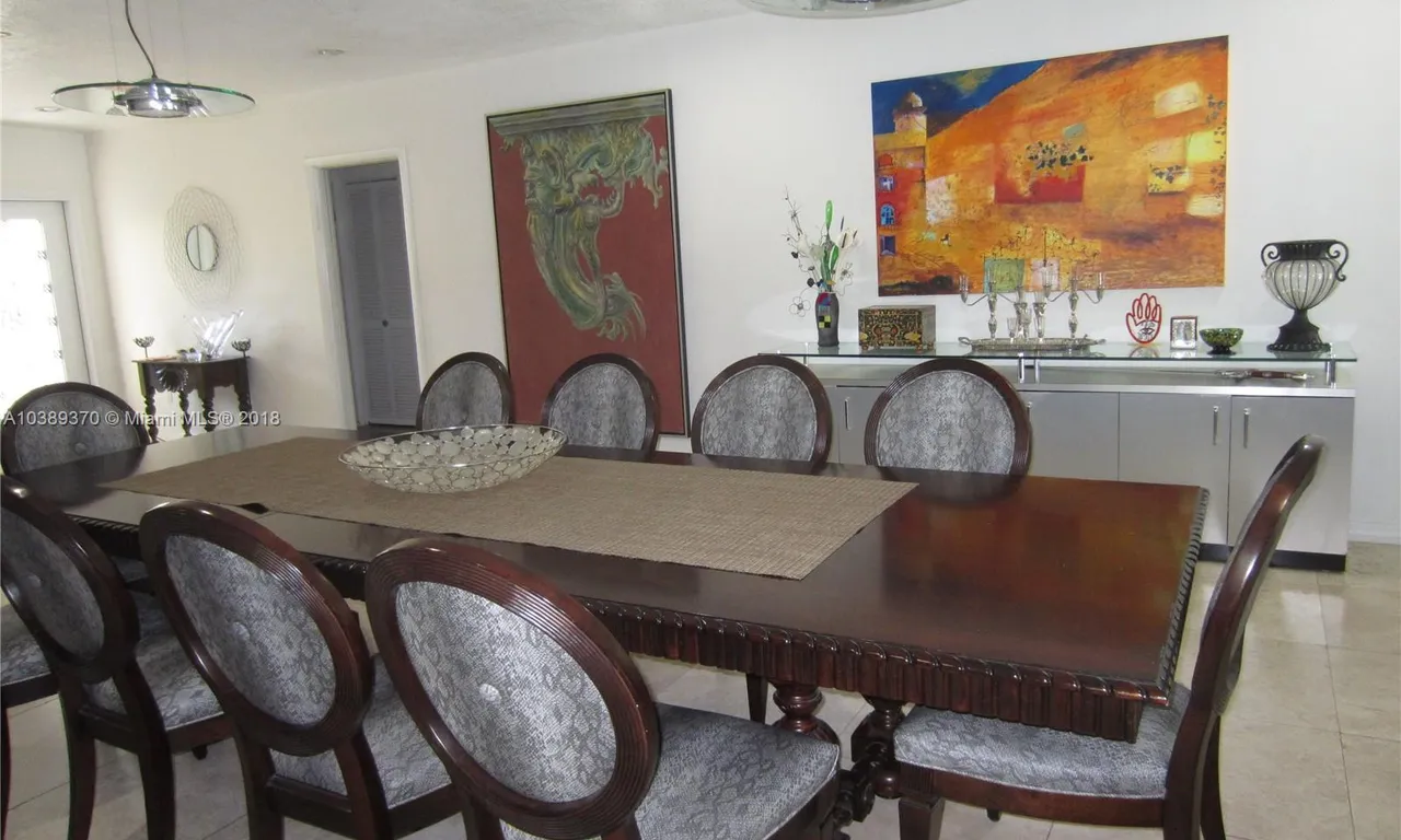 9056 Bay Dr, Surfside FL 33154