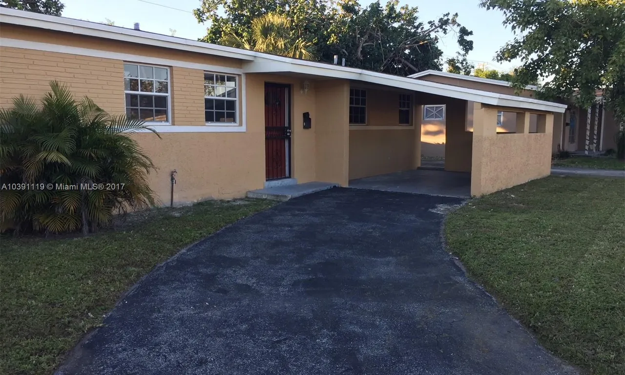 18502 NW 23rd Ct, Miami Gardens FL 33056