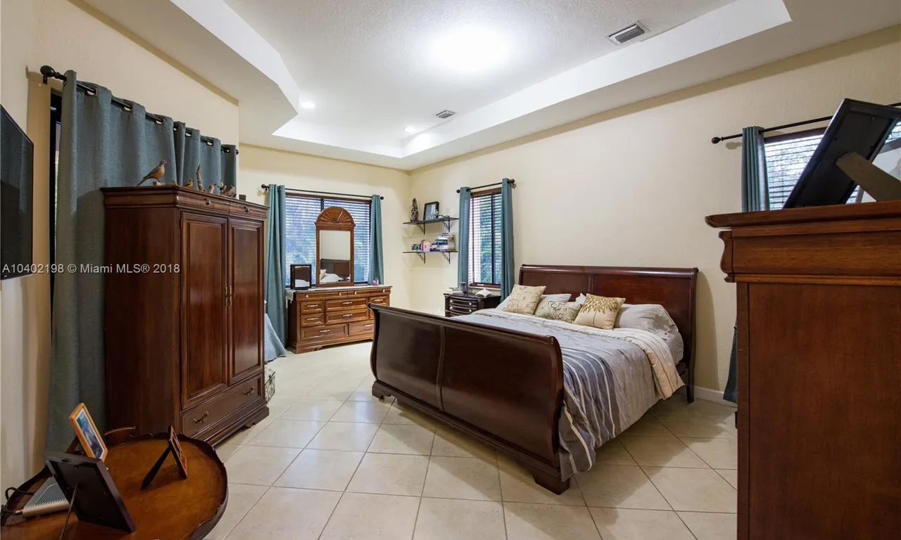 19385 SW 79th Ct, Cutler Bay FL 33157