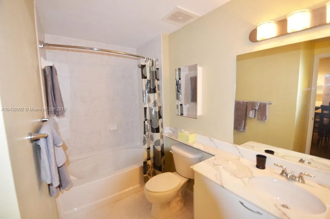 234 NE 3rd St # 1106, Miami FL 33132