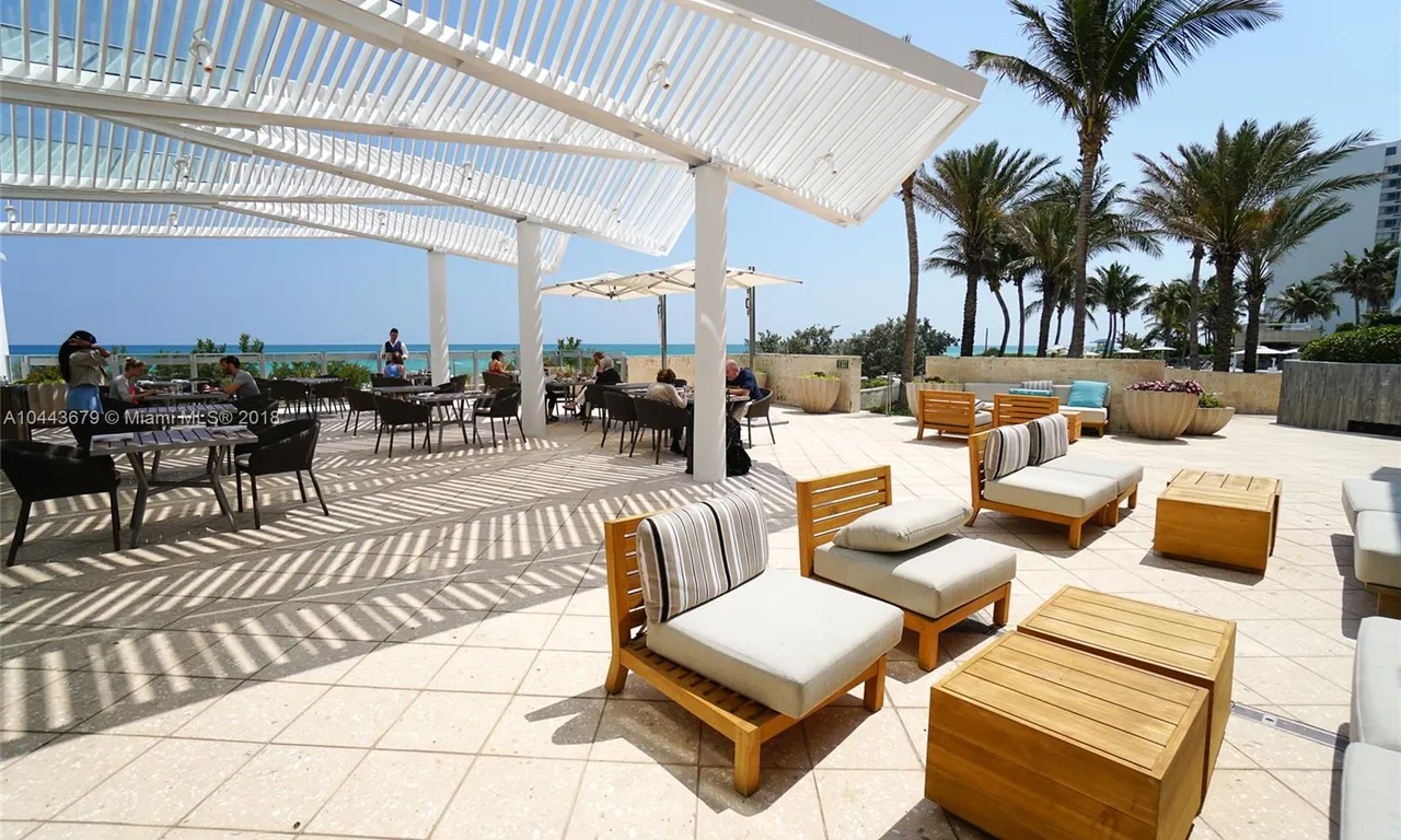 6801 Collins Ave # 708, Miami Beach FL 33141