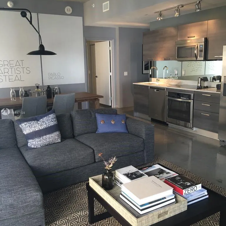 151 SE 1st St # 801, Miami FL 33131