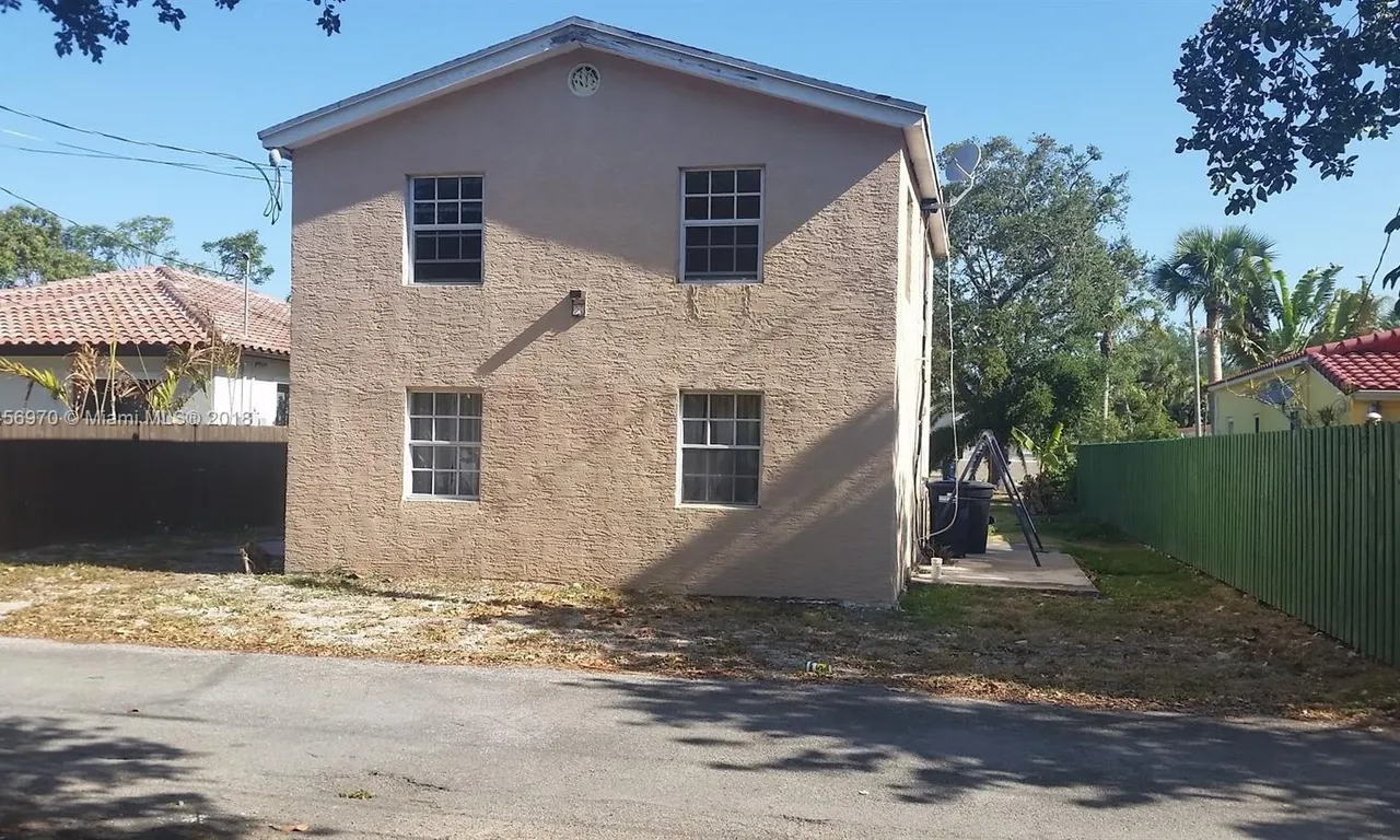 2 bedroom 1 bath for sale at 1680 NE 168th St, North Miami Beach FL 33162