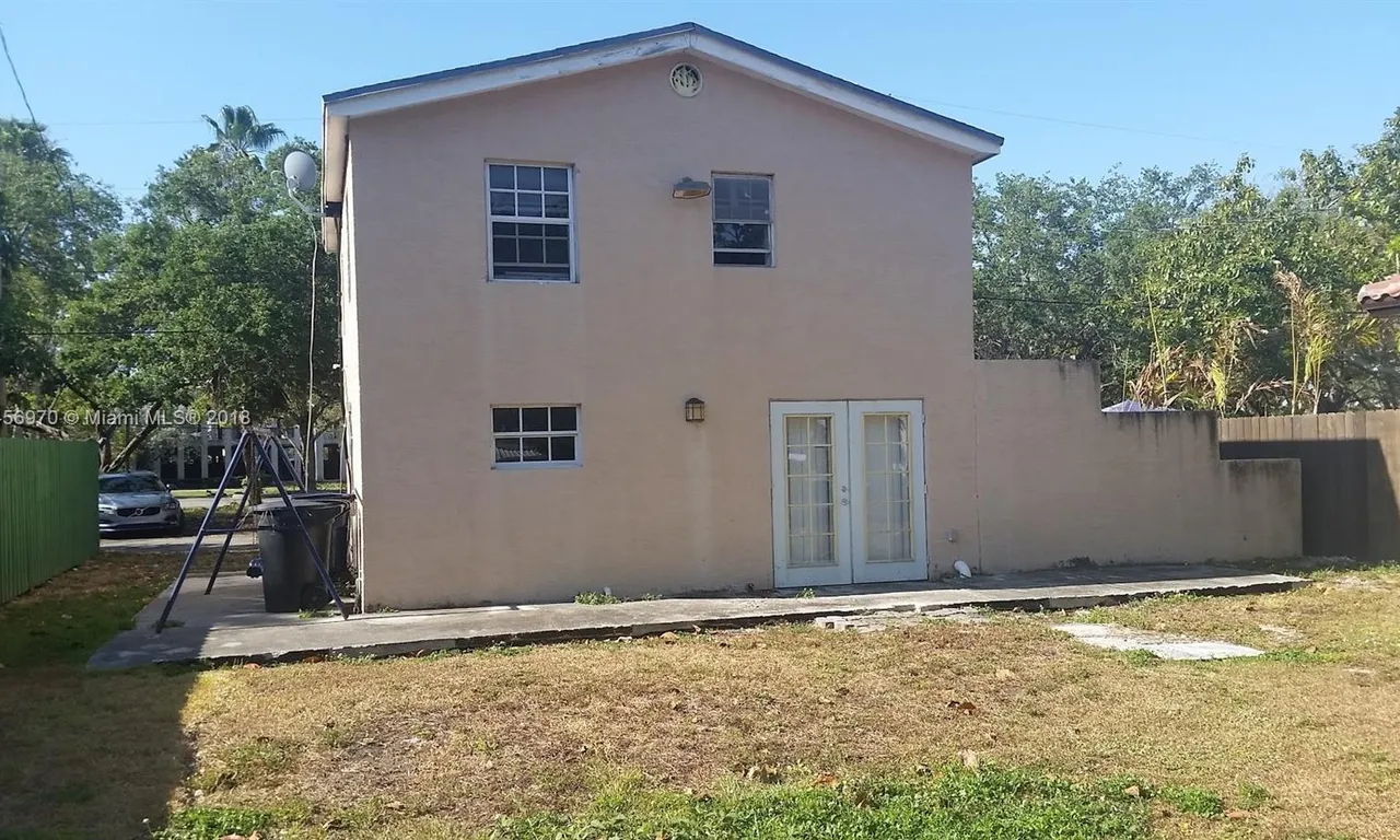 1680 NE 168th St, North Miami Beach FL 33162