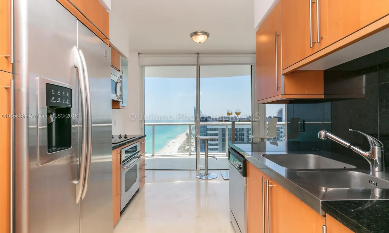 6365 Collins Ave # 3506, Miami Beach FL 33141