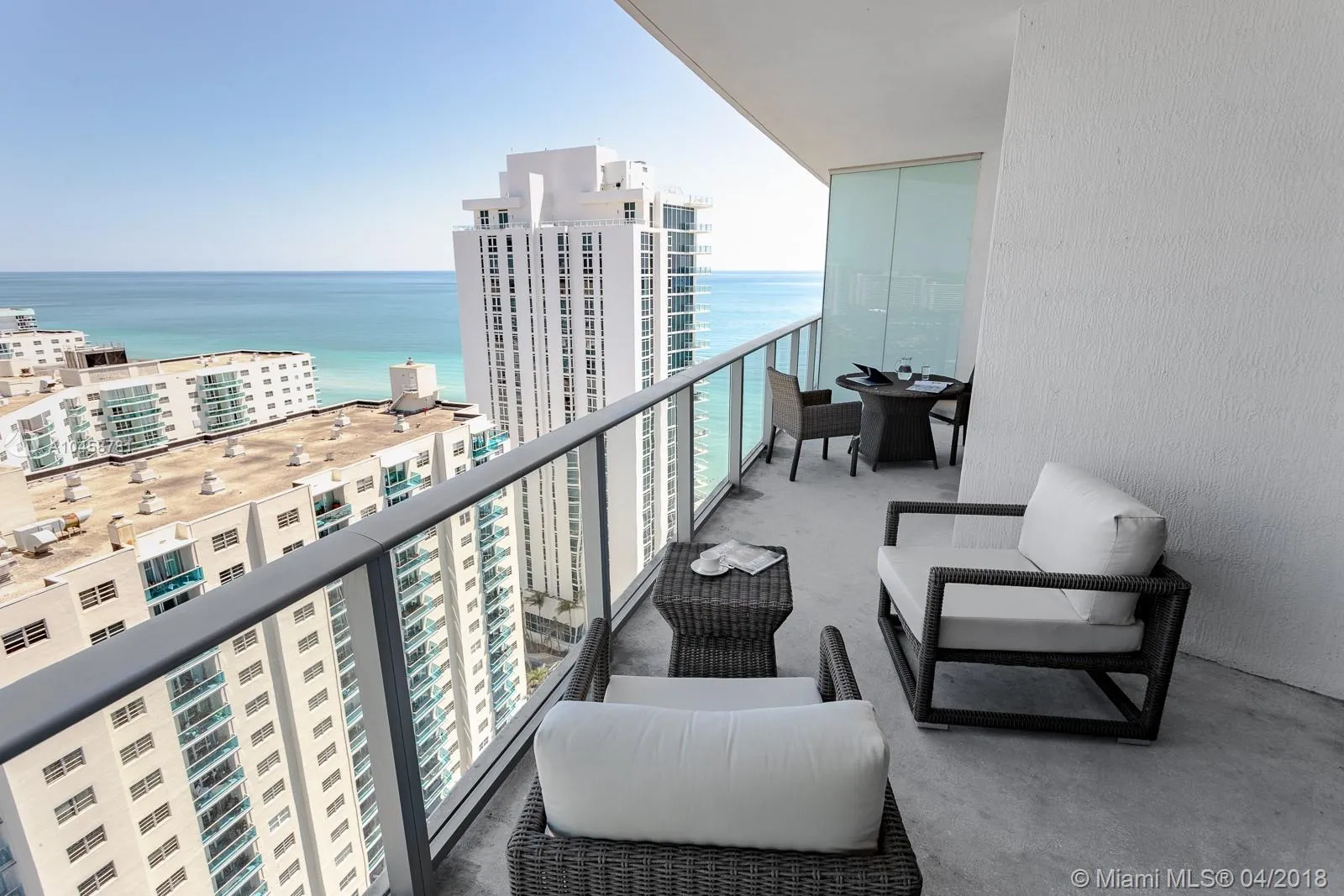 1 bedroom 1 bath for rent at 4111 S ocean dr # 1810, Hollywood FL 33019