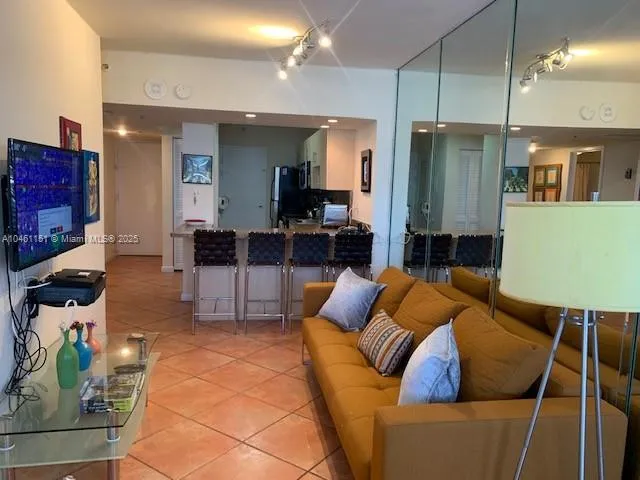 100 Lincoln Rd # 1129, Miami Beach FL 33139