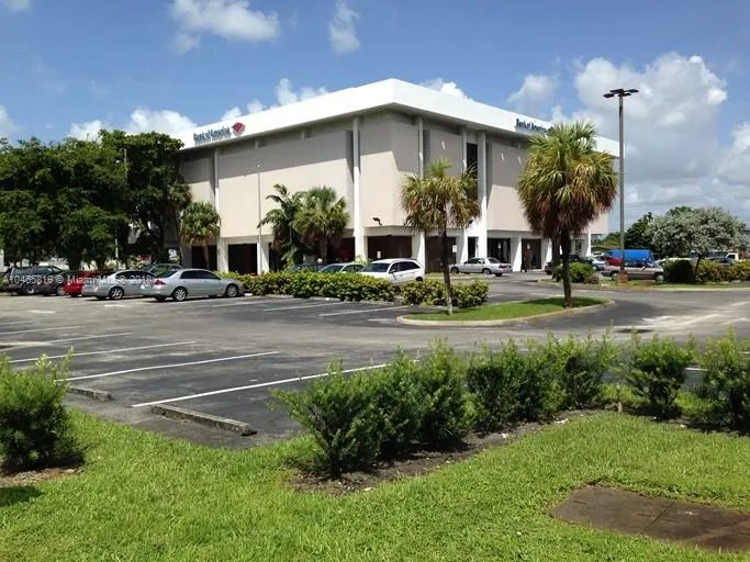 3661 W Oakland Park Blvd, Lauderdale Lakes FL 33311