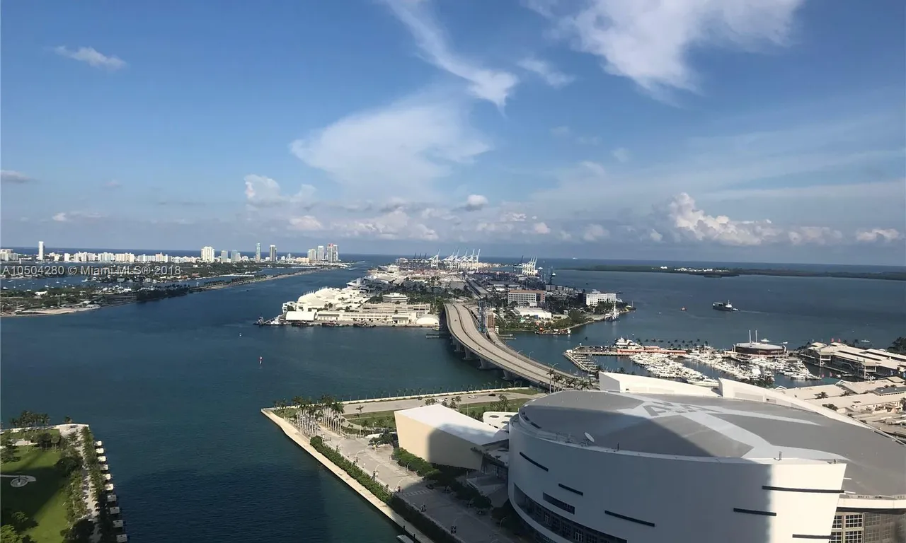 900 Biscayne Blvd # 3503, Miami FL 33132