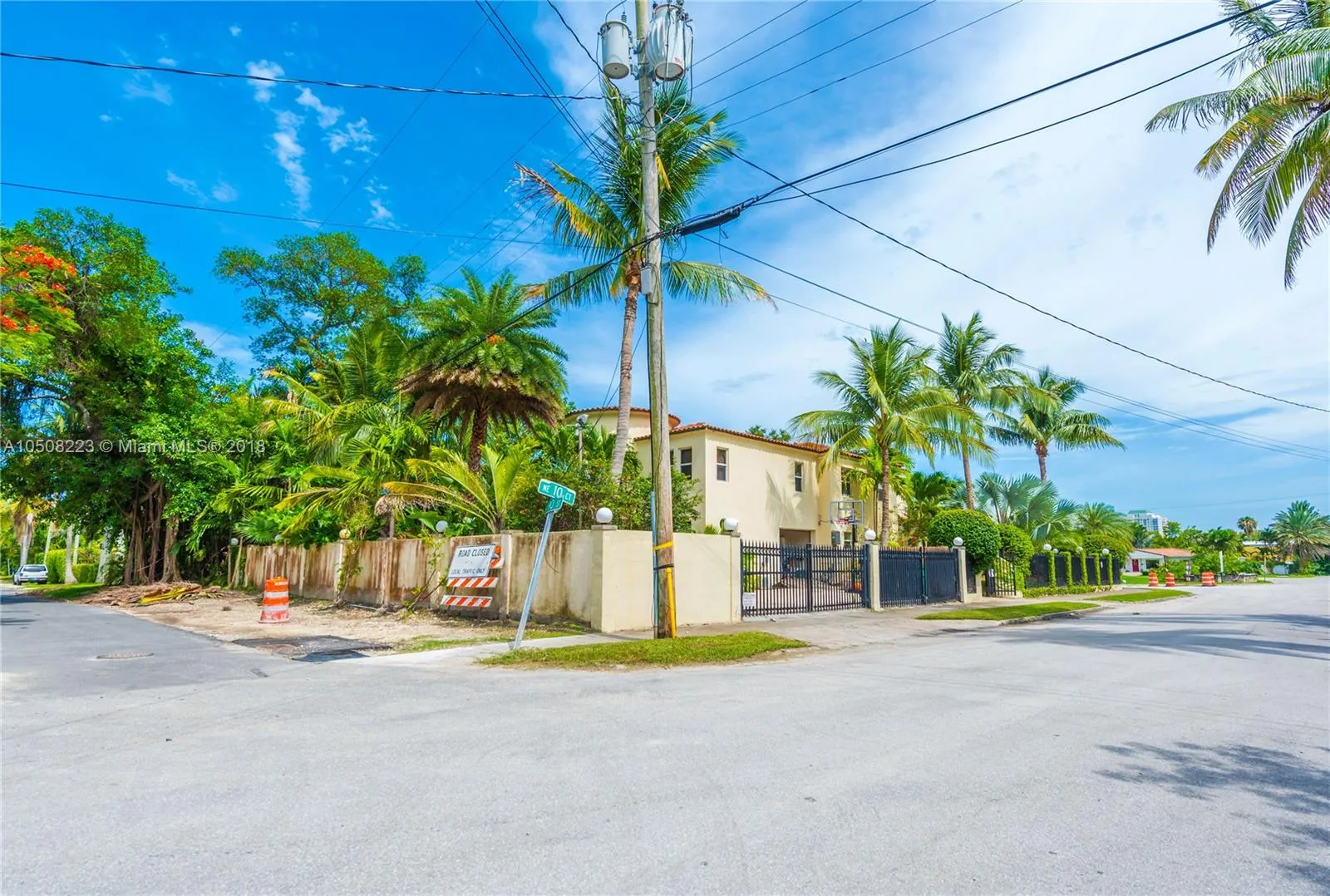 1051 NE 89th St, Miami FL 33138