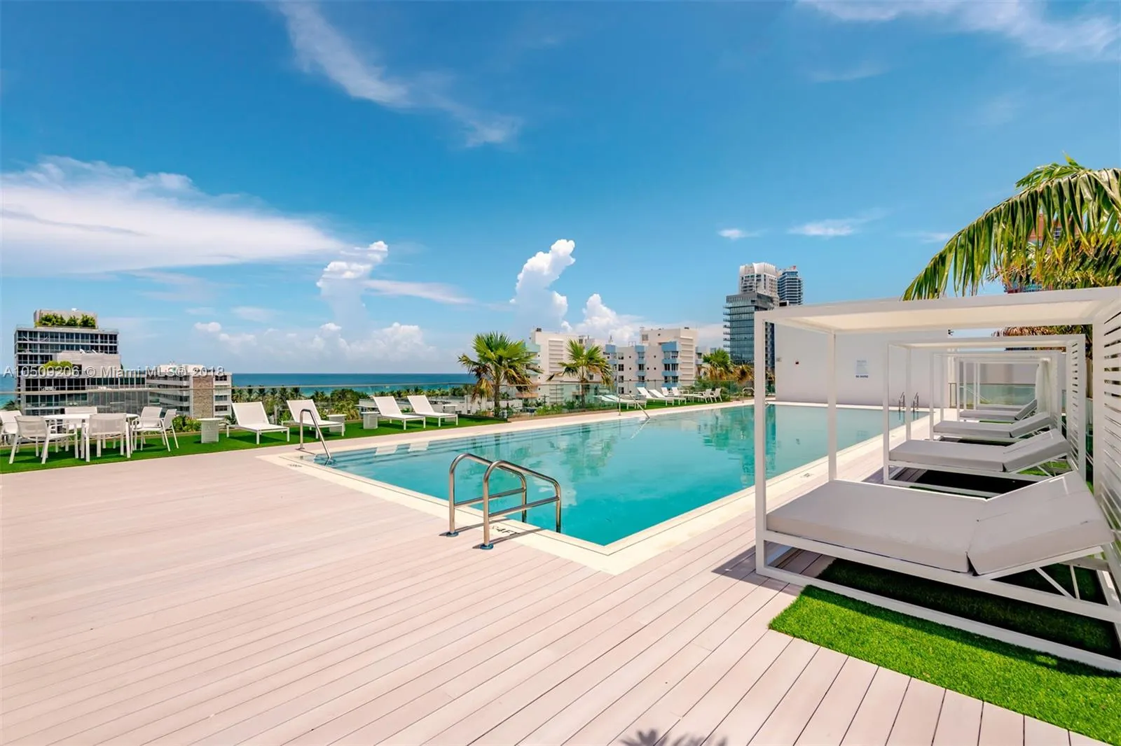 2 bedroom 2 bath for sale at 300 Collins Ave # 3D, Miami Beach FL 33139