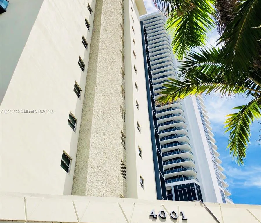 1 bedroom 1 bath for sale at 4001 S Ocean Dr # 5D, Hollywood FL 33019