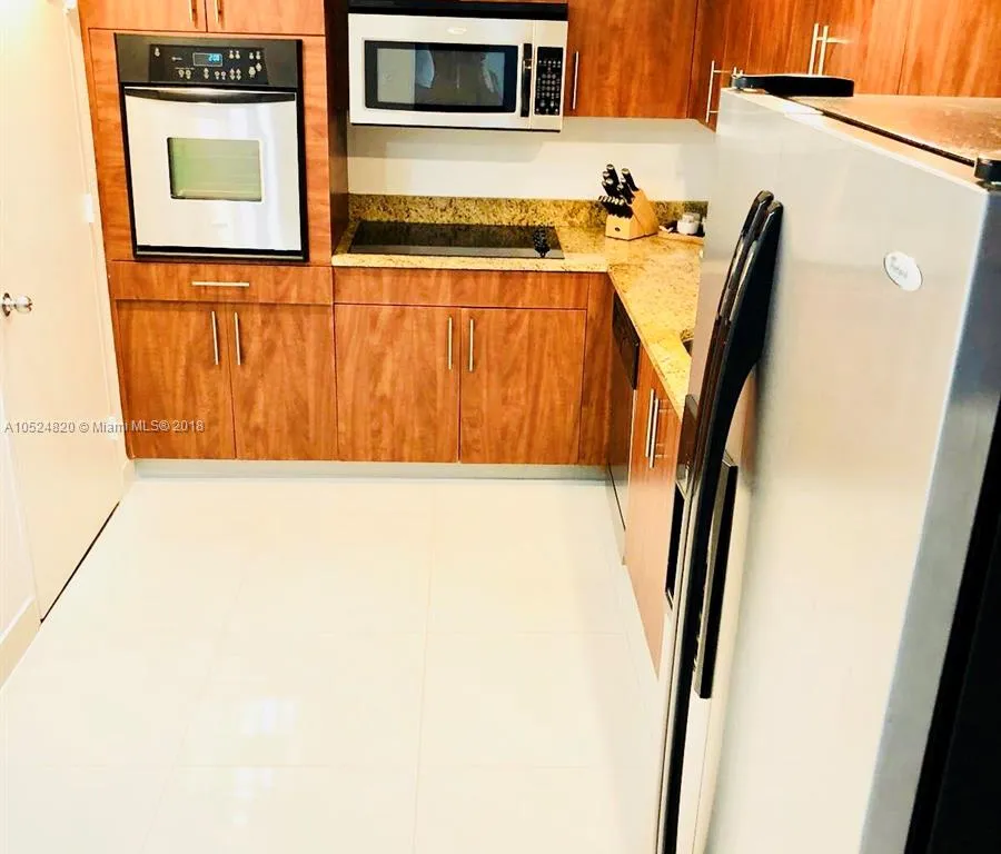 4001 S Ocean Dr # 5D, Hollywood FL 33019