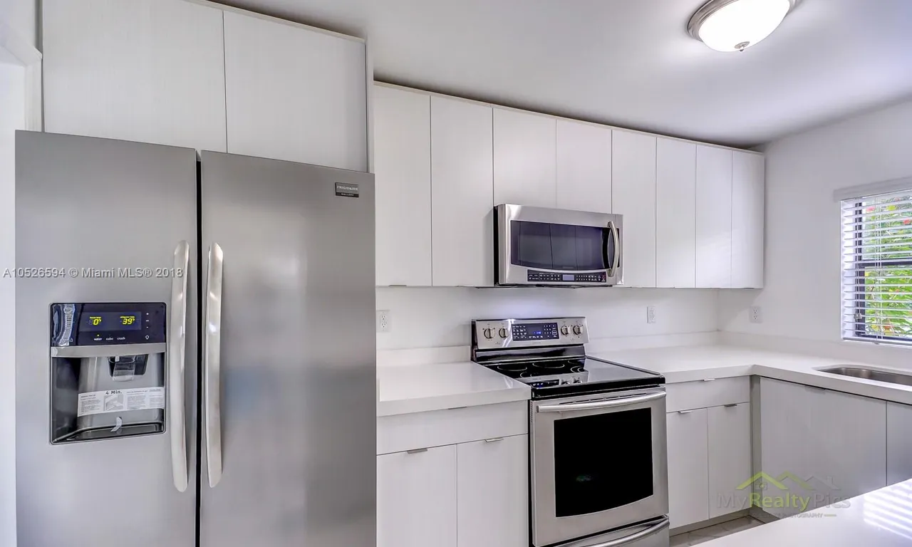 16131 SW 300th St, Homestead FL 33033