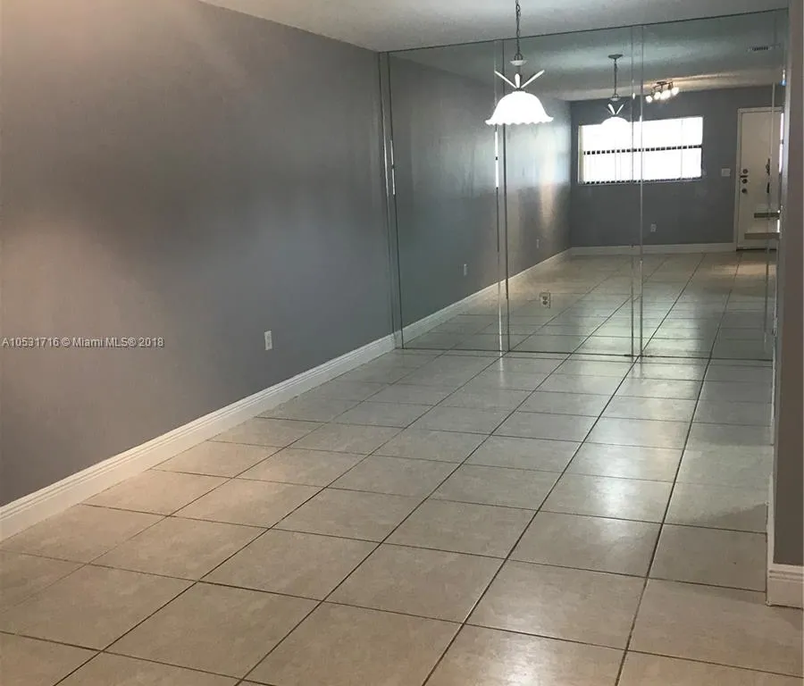 6475 SW 129th Pl # 4, Miami FL 33183