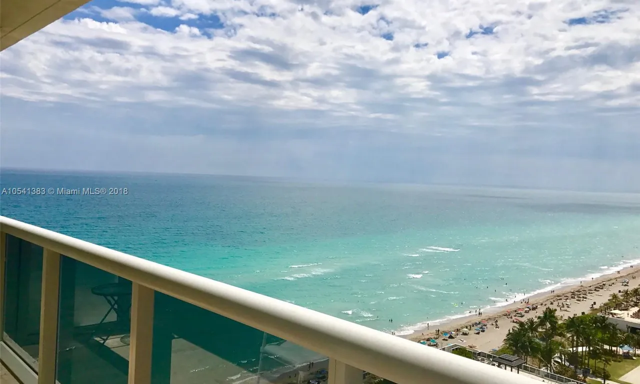 1 bedroom 1 bath for rent at 1830 S Ocean Dr # 1905, Hallandale Beach FL 33009
