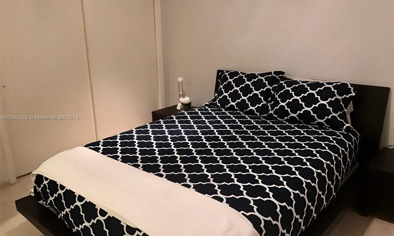 1830 S Ocean Dr # 1905, Hallandale Beach FL 33009