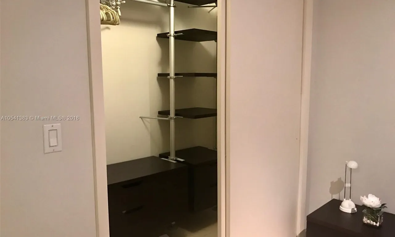 1830 S Ocean Dr # 1905, Hallandale Beach FL 33009