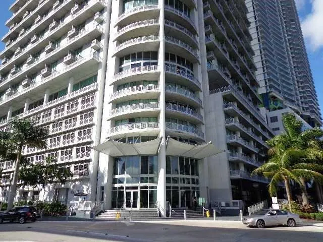 1 bedroom 1 bath for sale at 690 SW 1st Ct # 1930, Miami FL 33130