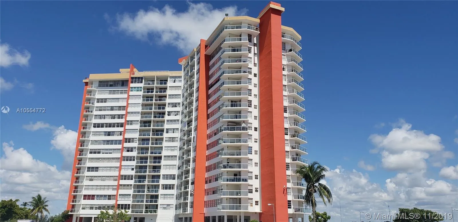 1 bedroom 2 bath for rent at 1301 NE Miami Gardens Dr # 1223W, Miami FL 33179