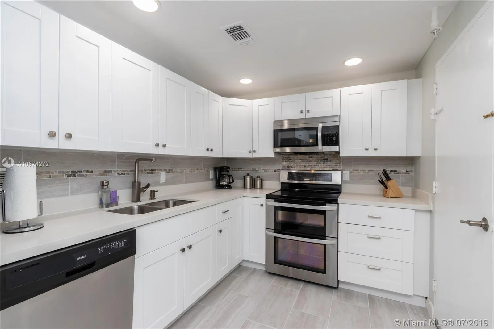 3801 S Ocean Dr # 11N, Hollywood FL 33019