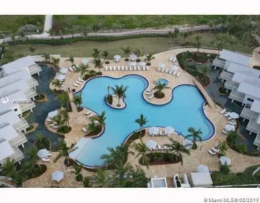 50 S Pointe Dr # 504, Miami Beach FL 33139