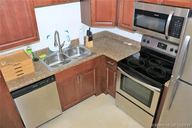 6500 Cypress Rd # 301, Plantation FL 33317