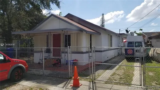 1932 NW 18th Ter, Miami FL 33125