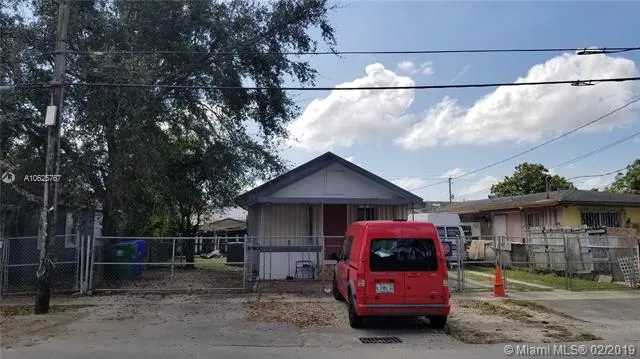 1932 NW 18th Ter, Miami FL 33125