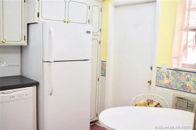 215 SE 3rd Ave # 307C, Hallandale Beach FL 33009