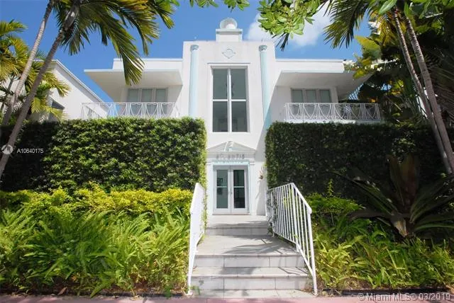 2 bedroom 1 bath for sale at 1751 JAMES AV # 101, Miami Beach FL 33139