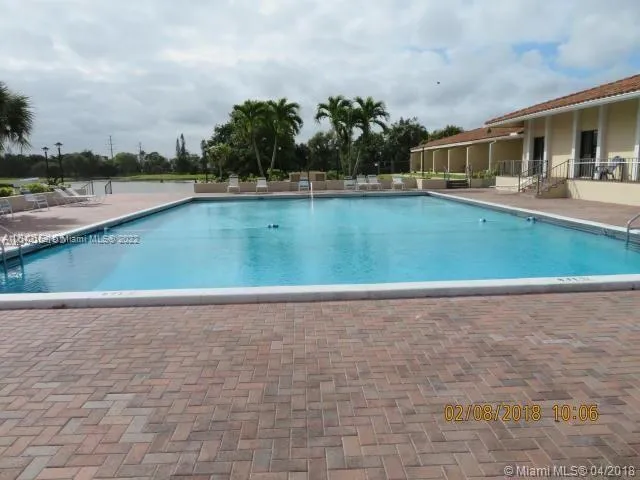 4170 Inverrary Dr # 111, Lauderhill FL 33319