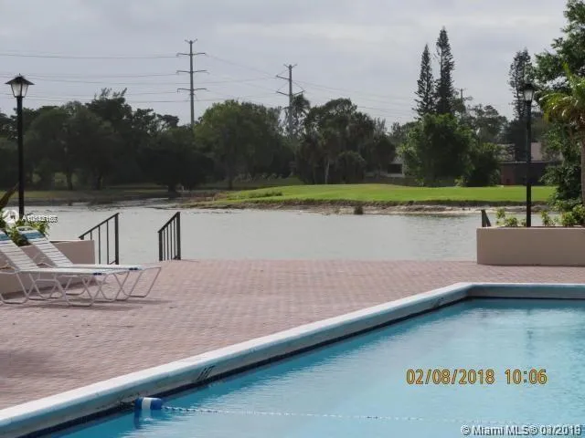 4164 Inverrary Dr # 813, Lauderhill FL 33319