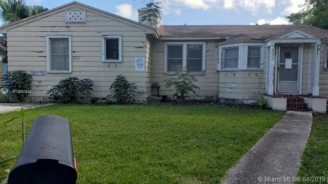 2290 SW 13th St, Miami FL 33145