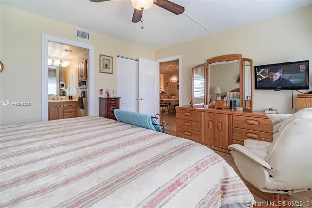 7688 NW 18th St # 102, Margate FL 33063