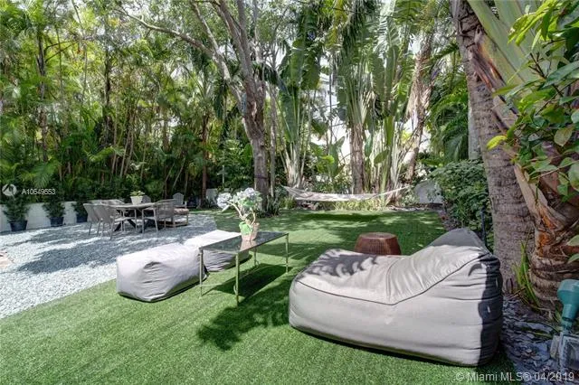 3 bedroom 1 bath for sale at 521 San Lorenzo Ave, Coral Gables FL 33146