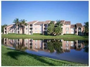 3 bedroom 2 bath for sale at 12142 Saint Andrews Pl # 206, Miramar FL 33025