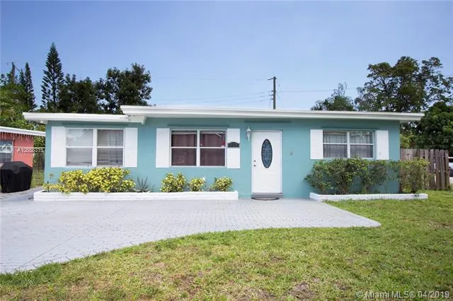 3 bedroom 2 bath for sale at 515 S 61 TER, Hollywood FL 33023