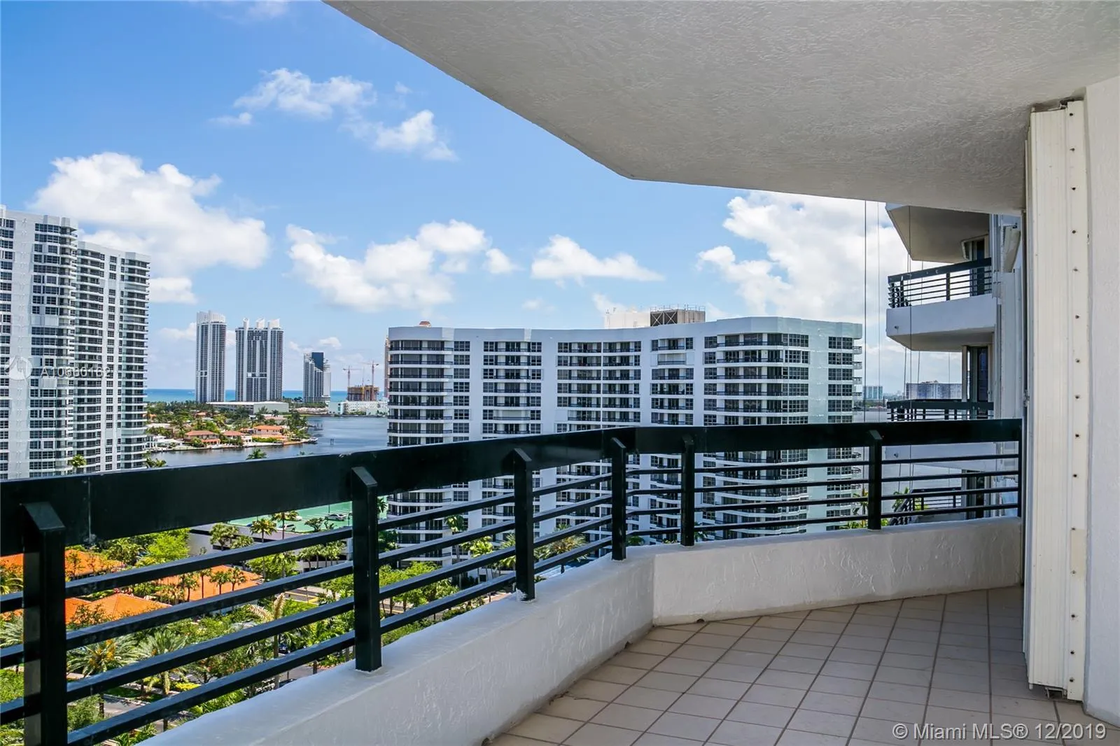 3500 Mystic Pointe Dr # 1607, Aventura FL 33180