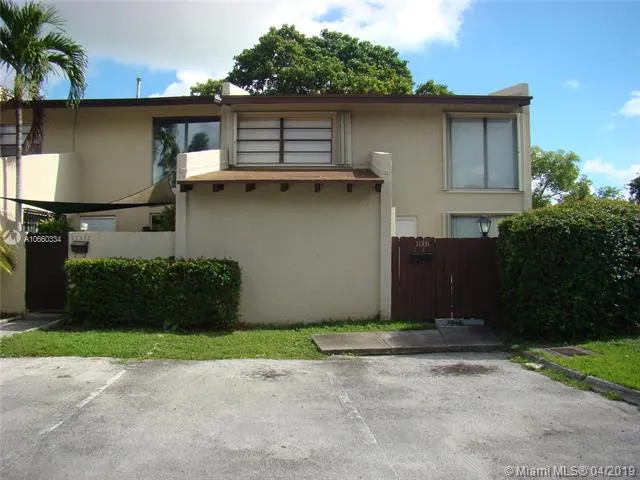 3 bedroom 2 bath for rent at 11331 SW 71st St, Miami FL 33173