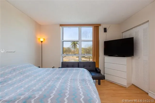 2075 SW 122nd Ave # 209, Miami FL 33175