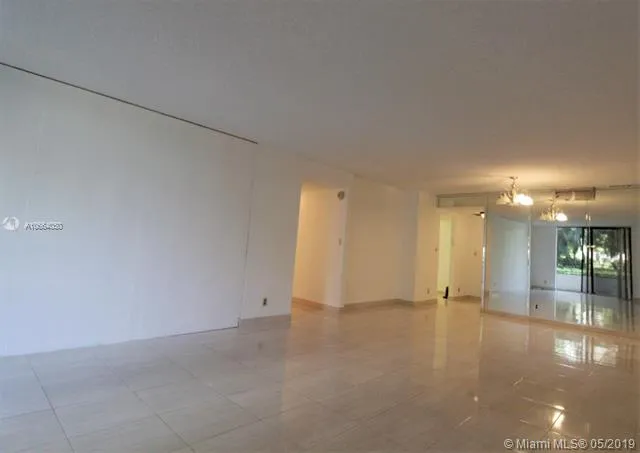 2500 PARKVIEW DR # 315, Hallandale Beach FL 33009