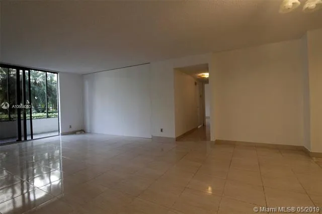 2500 PARKVIEW DR # 315, Hallandale Beach FL 33009