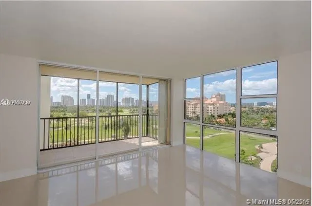 20335 W Country Club Dr # 809, Aventura FL 33180